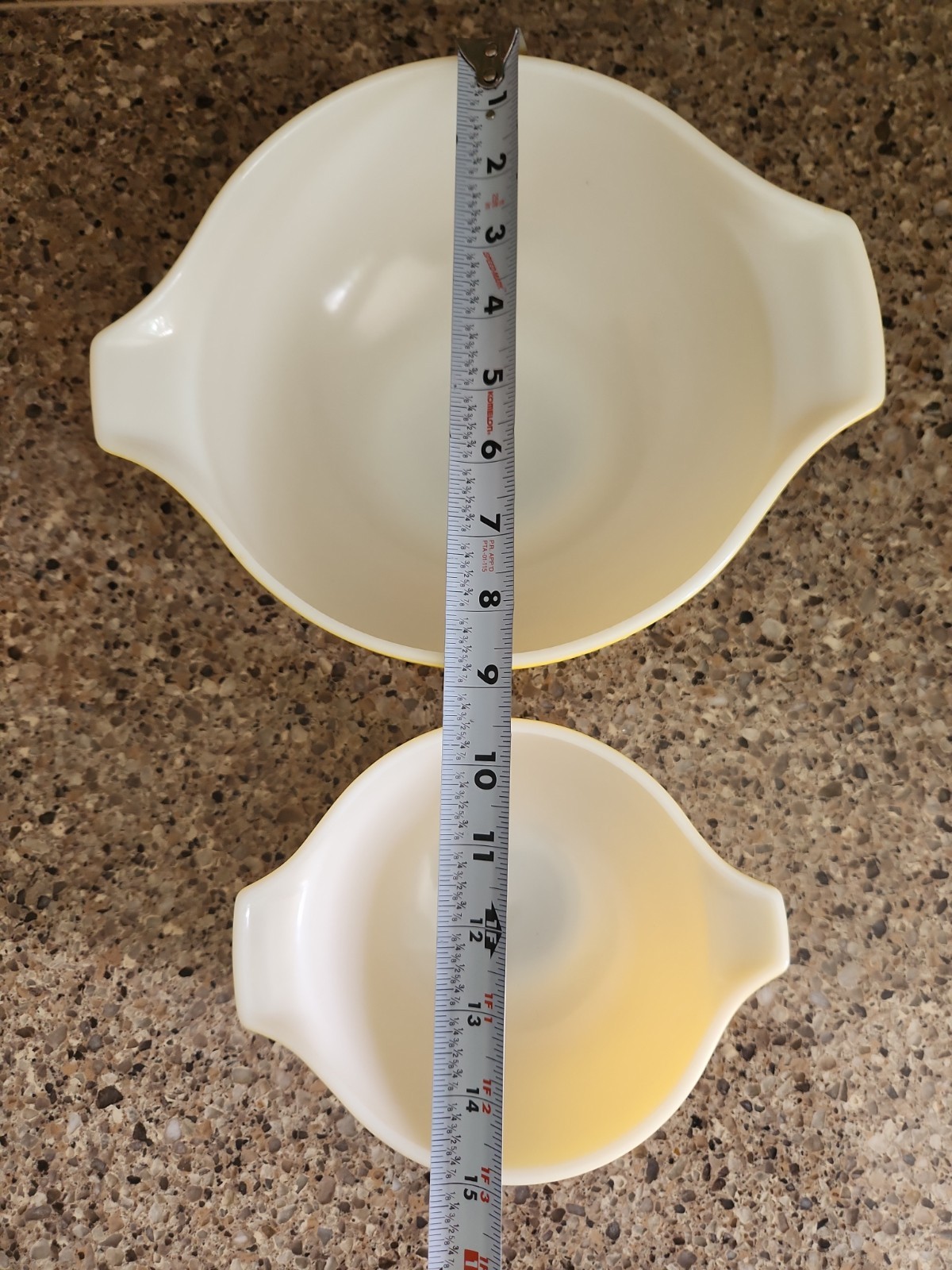 Vintage PYREX Daisy Yellow Cinderella Nesting Mixing bowls #443 & #441