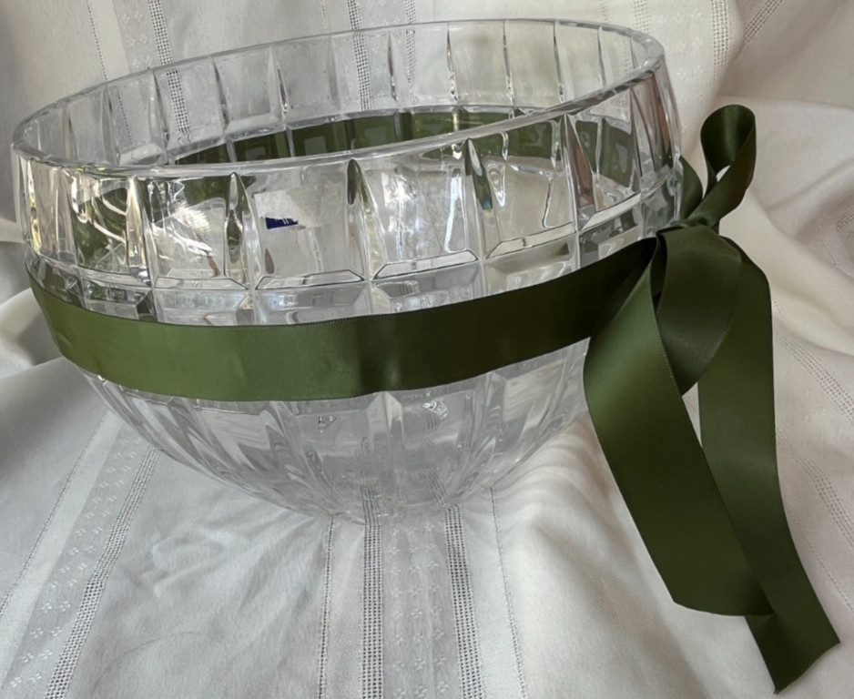 MARQUIS by WATERFORD QUADRATA CRYSTAL 7″ BOWL ~ GREEN RIBBON ATTACHED ~ SIGNED