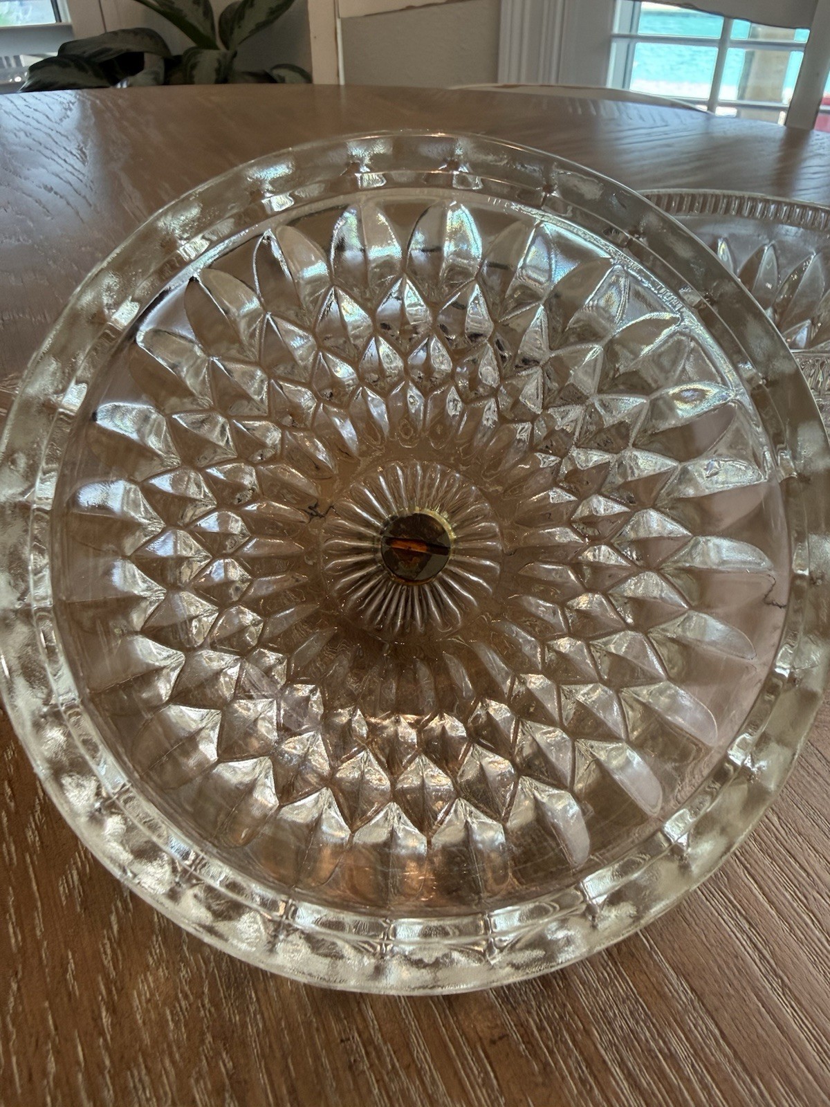 VINTAGE INDIANA GLASS LIDDED CANDY BOWL SERVER SUGAR