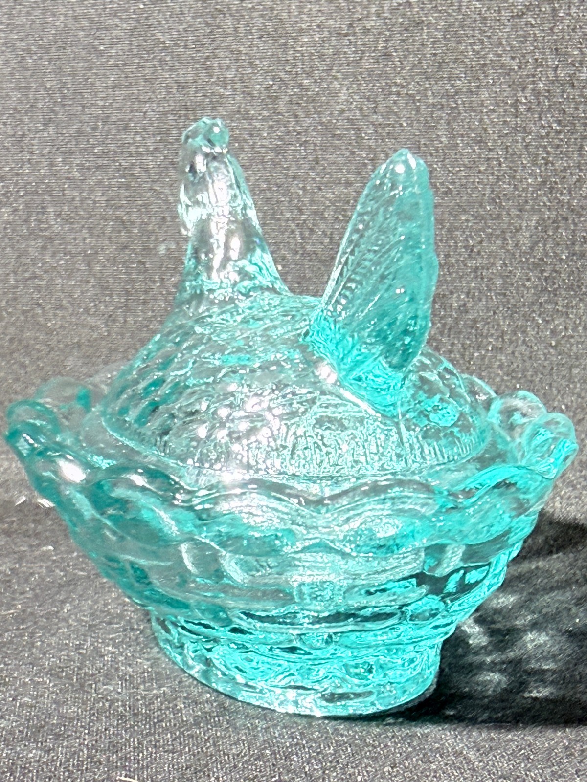 Green Vaseline Uranium glass mini Hen Chicken on nest basket egg chick salt glow
