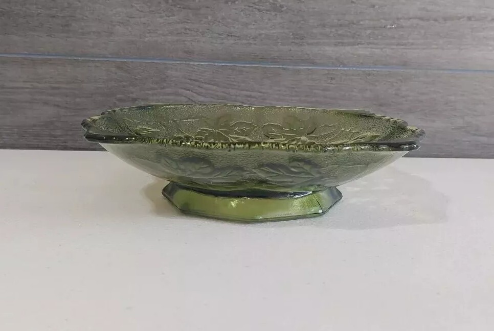 Anchor Hocking Olive Green Grape Harvest Patterned Pitcher & Squared Plate #372