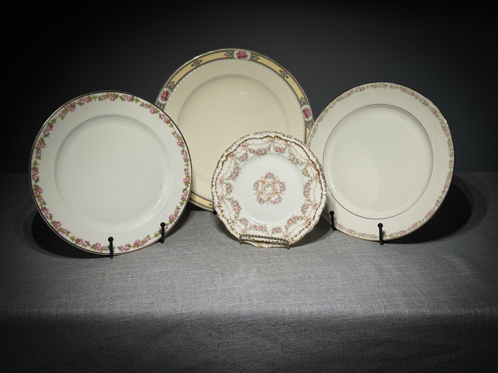 Vintage Floral Decor Display Plates Set Wedgwood Redon Haviland Pink Roses 4 Pcs