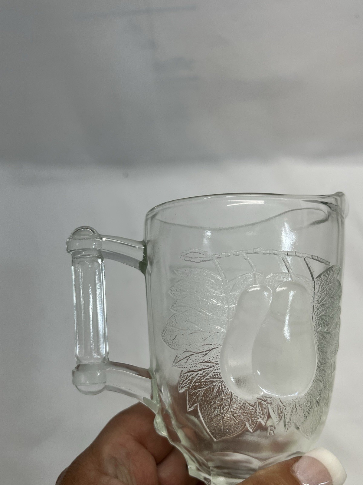 VINTAGE JEANNETTE GLASS CO BALTIMORE PEAR PATTERN CREAM PITCHER 5”1960-1972