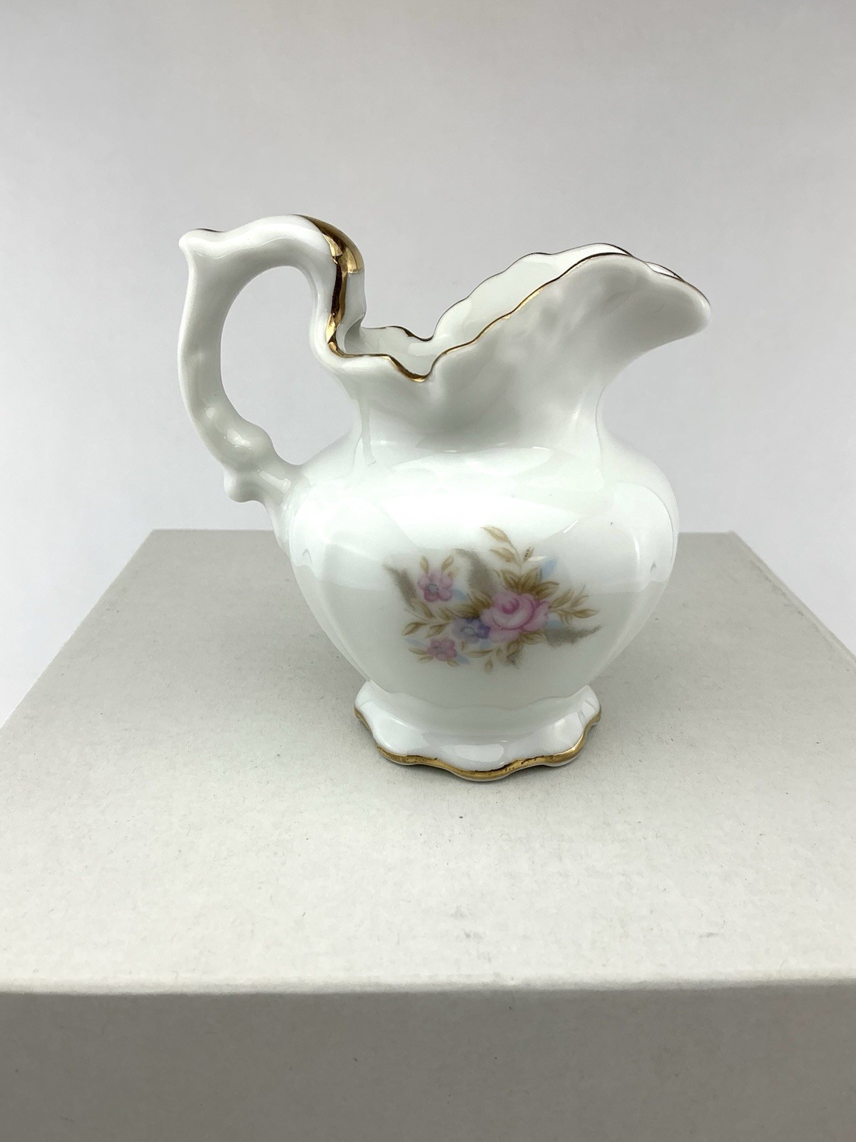 VINTAGE LEFTON CHINA MINI CREAMER AND SAUCER HAND PAINTED PINK FLORAL #6843