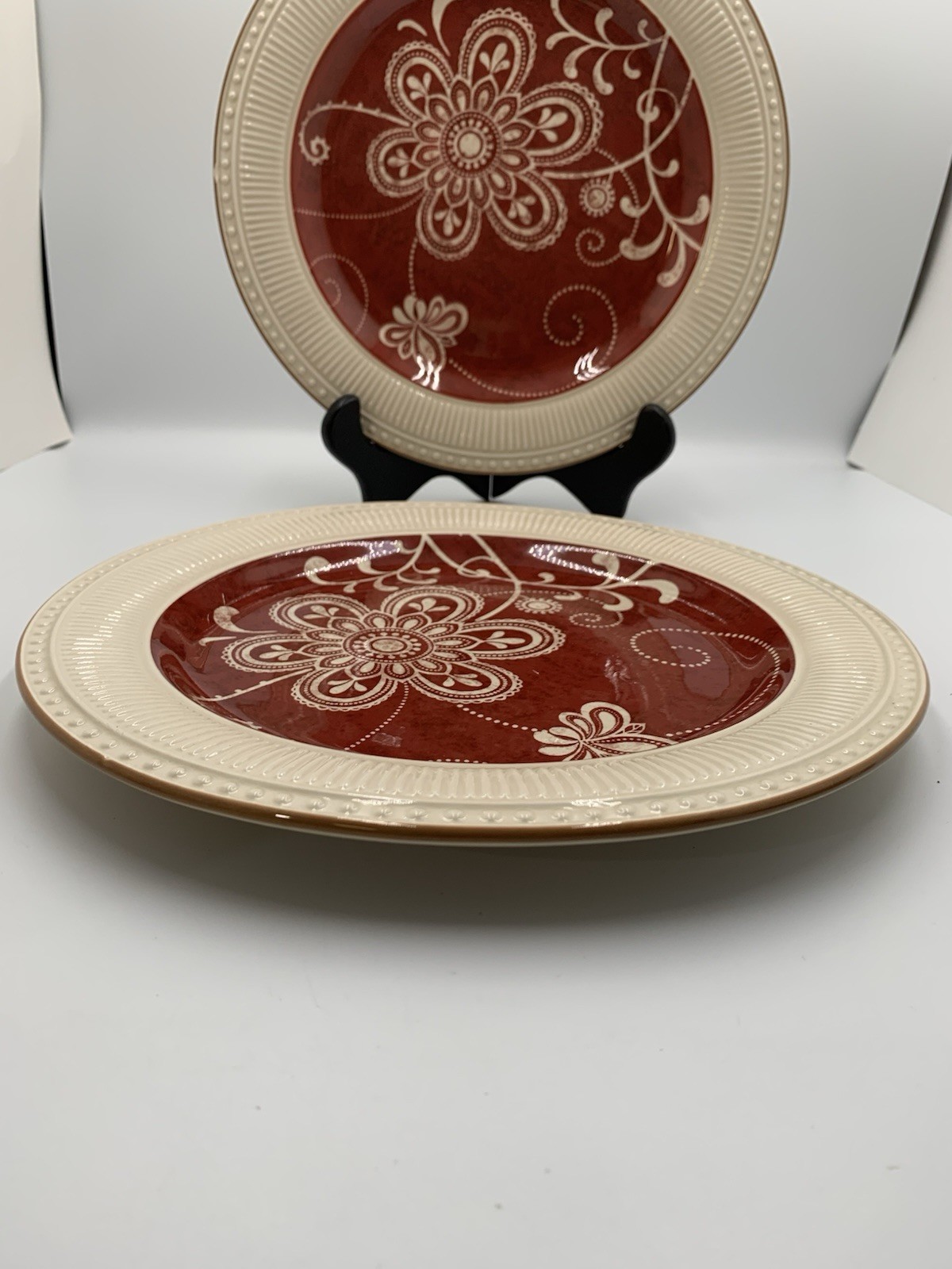 Pier 1 Maribeth Set of 2 Red Floral Cream Rim Dinner Ironstone Plates 11″