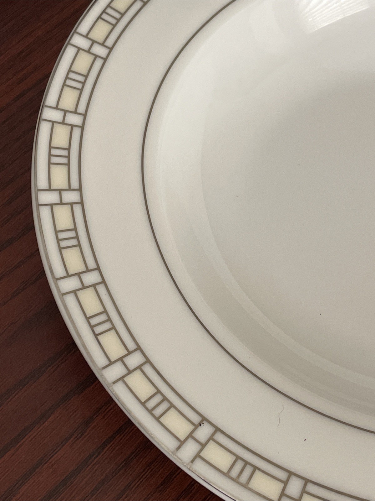 5 Lorren Home Decor Porcelain 8.5” Bowls