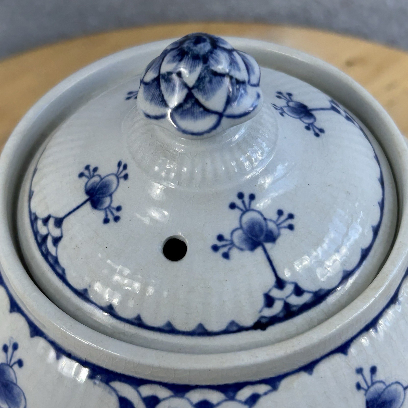Vintage DENMARK BLUE White China TEAPOT & LID Furnivals FULL-SIZE 5-Cup Flaws