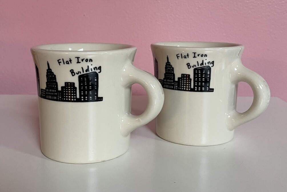 Homer Laughlin New York Skyline Coffee Mugs X2 Twin Towers Woolworth USA