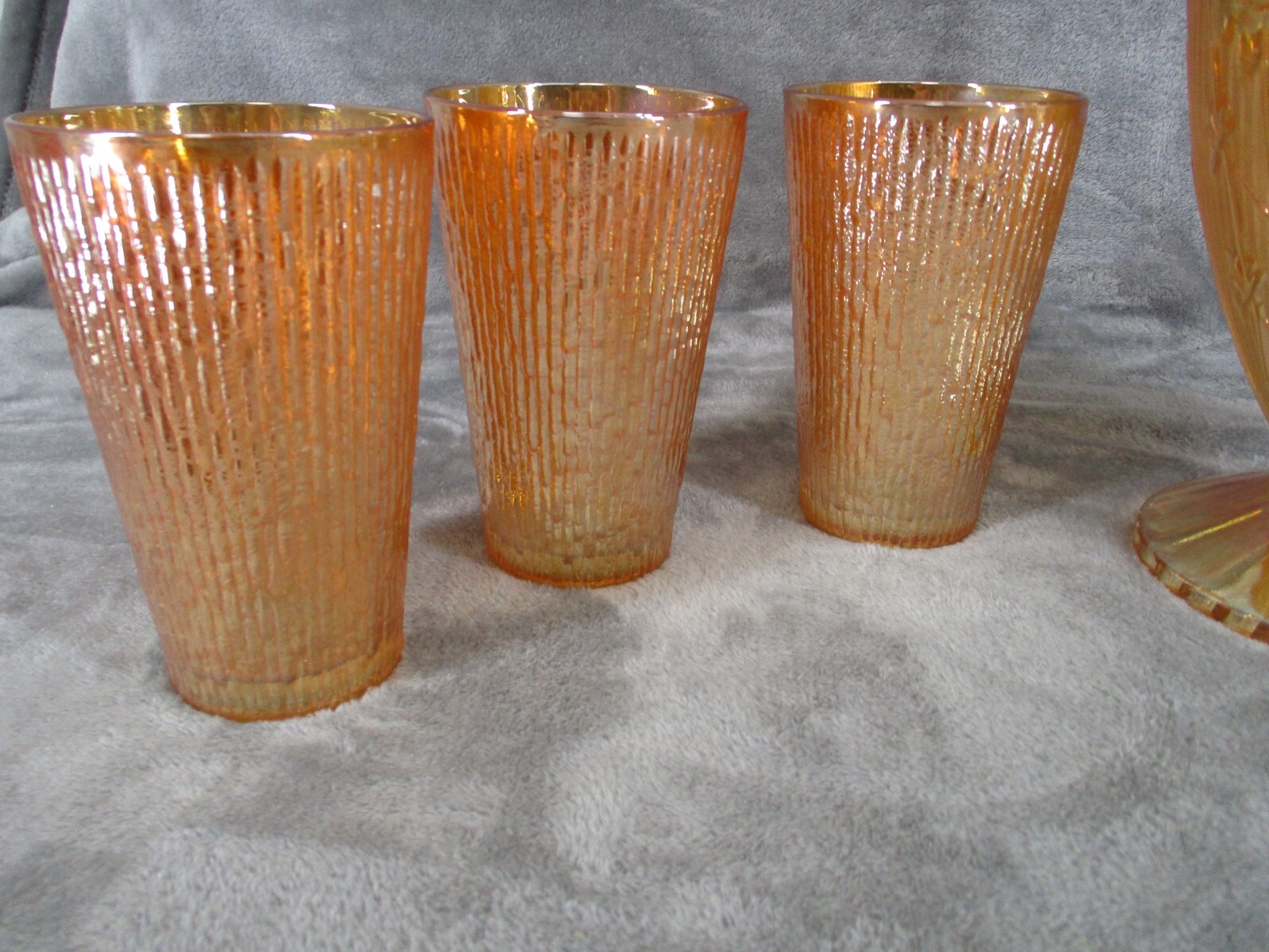 Jeannette Carnival Glass Pitcher And Tree Bark Tumblers Set Marigold Iridescent