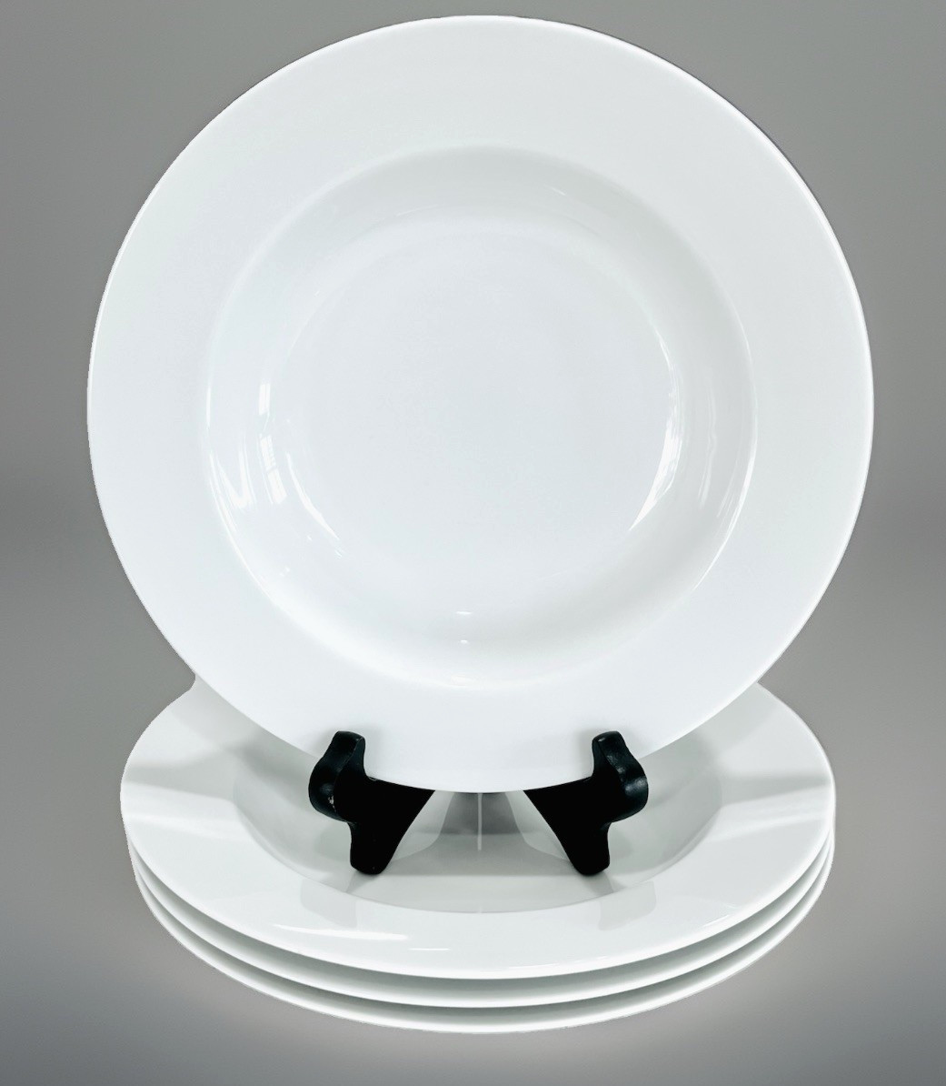 Crate and Barrel White Maison 9 1/8″ Large Rim Soup/Salad Bowls Japan – Set Of 4