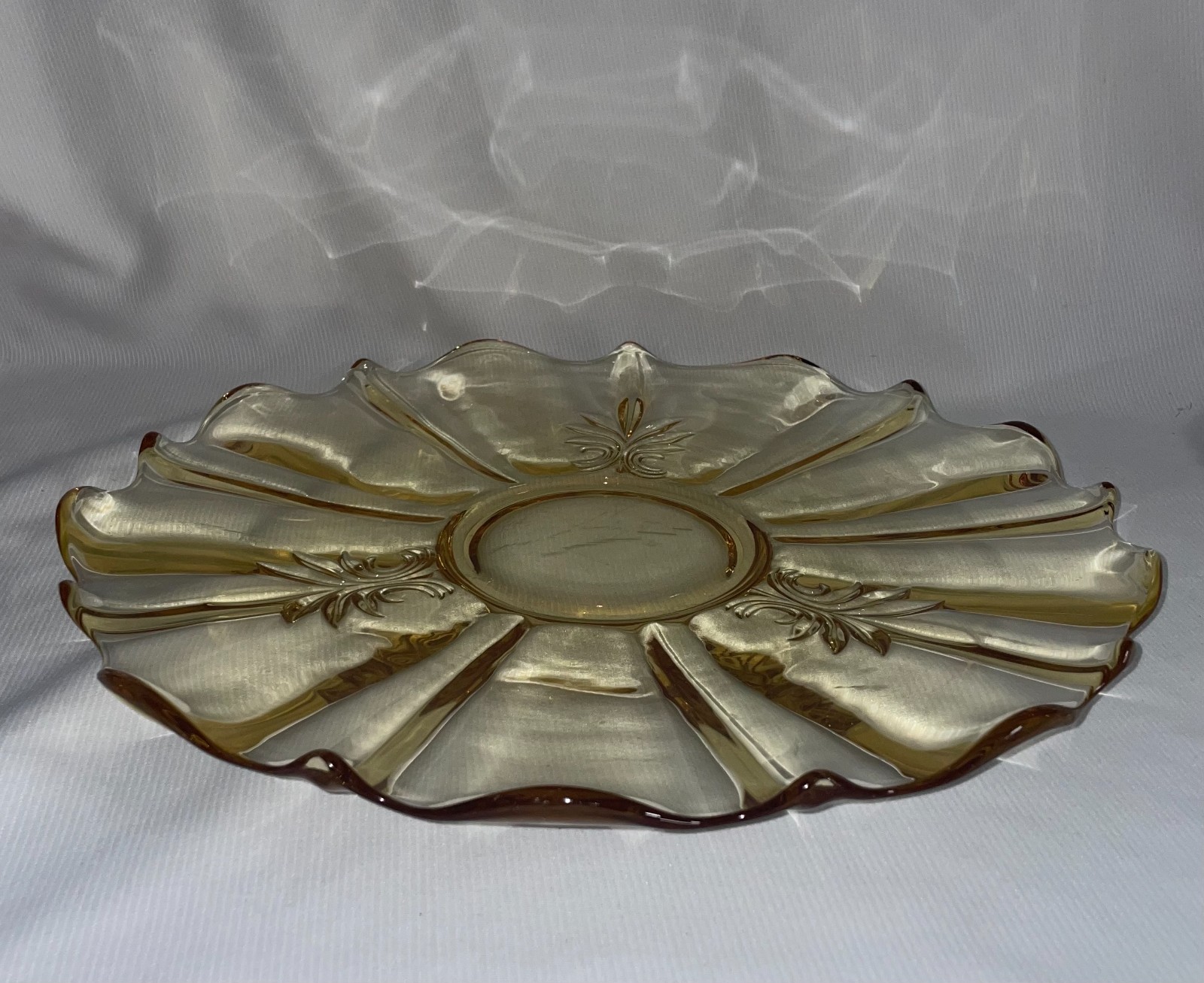 Fosteria Baroque Light Yellow Glass 15 Inch Platter Scalloped Edge