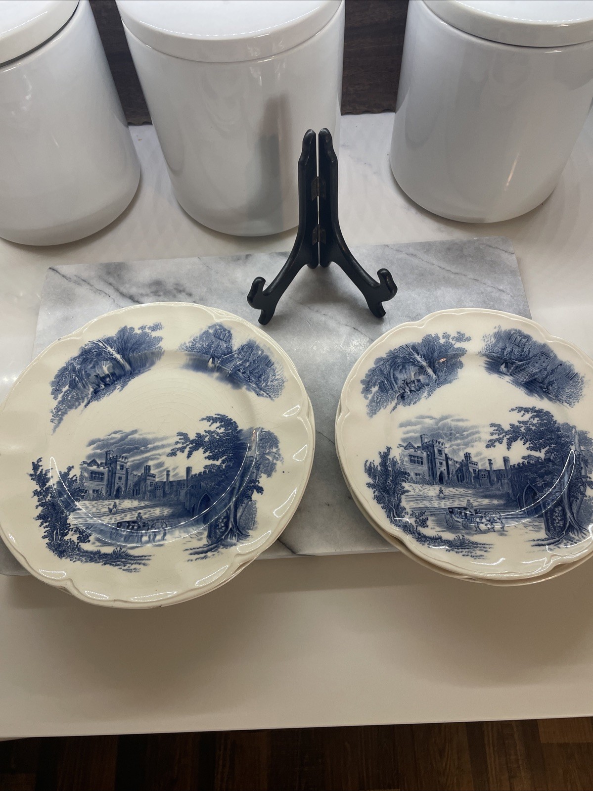 Vintage 1960s-1970s Hadden Hall Plates 3-9” And 3-10” Set Of 6.