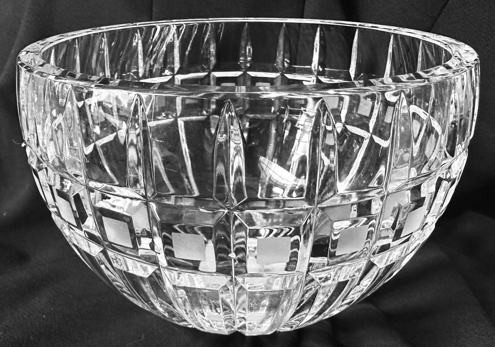MARQUIS WATERFORD QUADRATA BOWL 5 3/4″ Tall X 7 1/2″ Wide – Poland