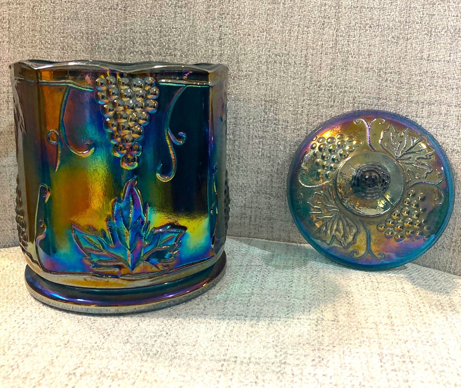 IRIDESCENT CARNIVAL GLASS COMPOTE/CANDY JAR WITH LID