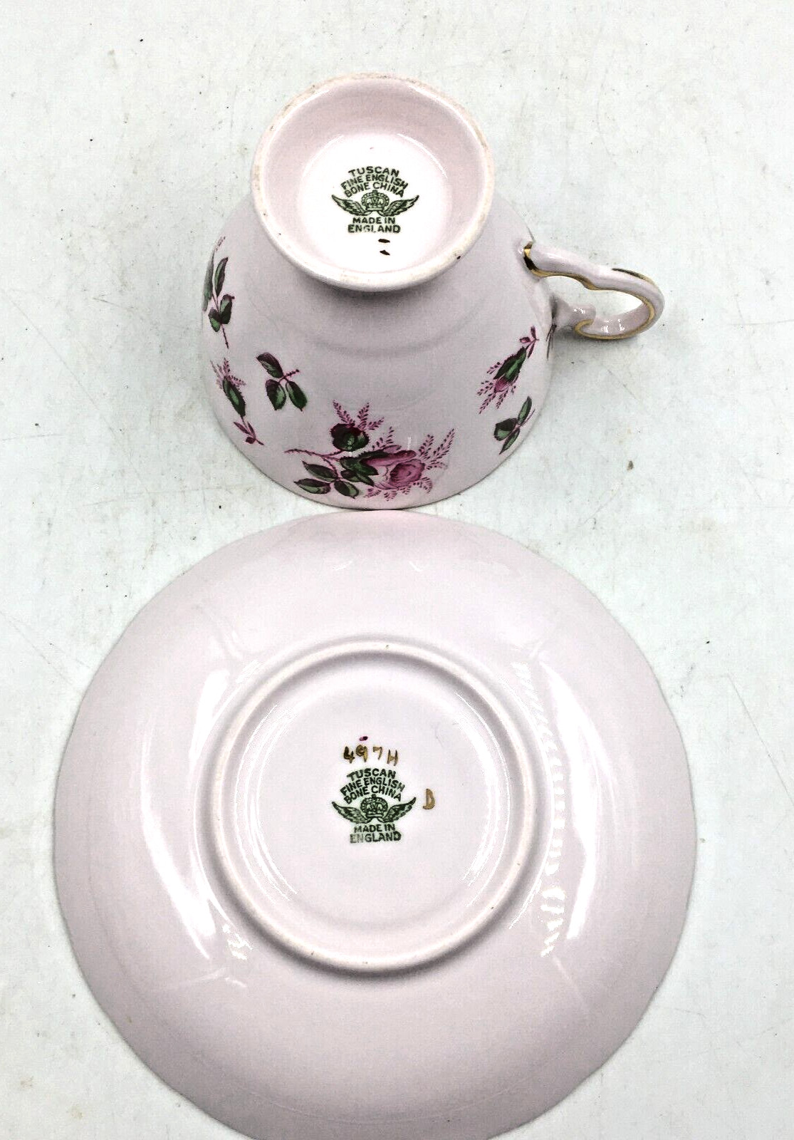 Vintage TUSCAN Fine Bone China Pink ROSEBUD Footed Cup & Saucer Set Gold #497H