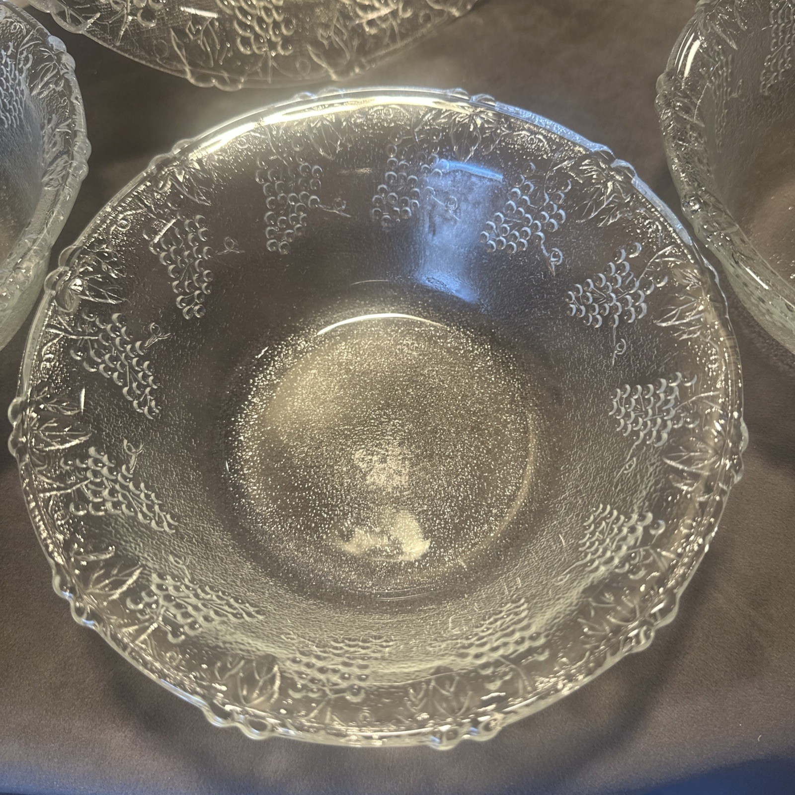 Vintage 1980’s KIG Embossed Grape Vine Glass Salad Bowl Set W/ 4 Serving Bowls