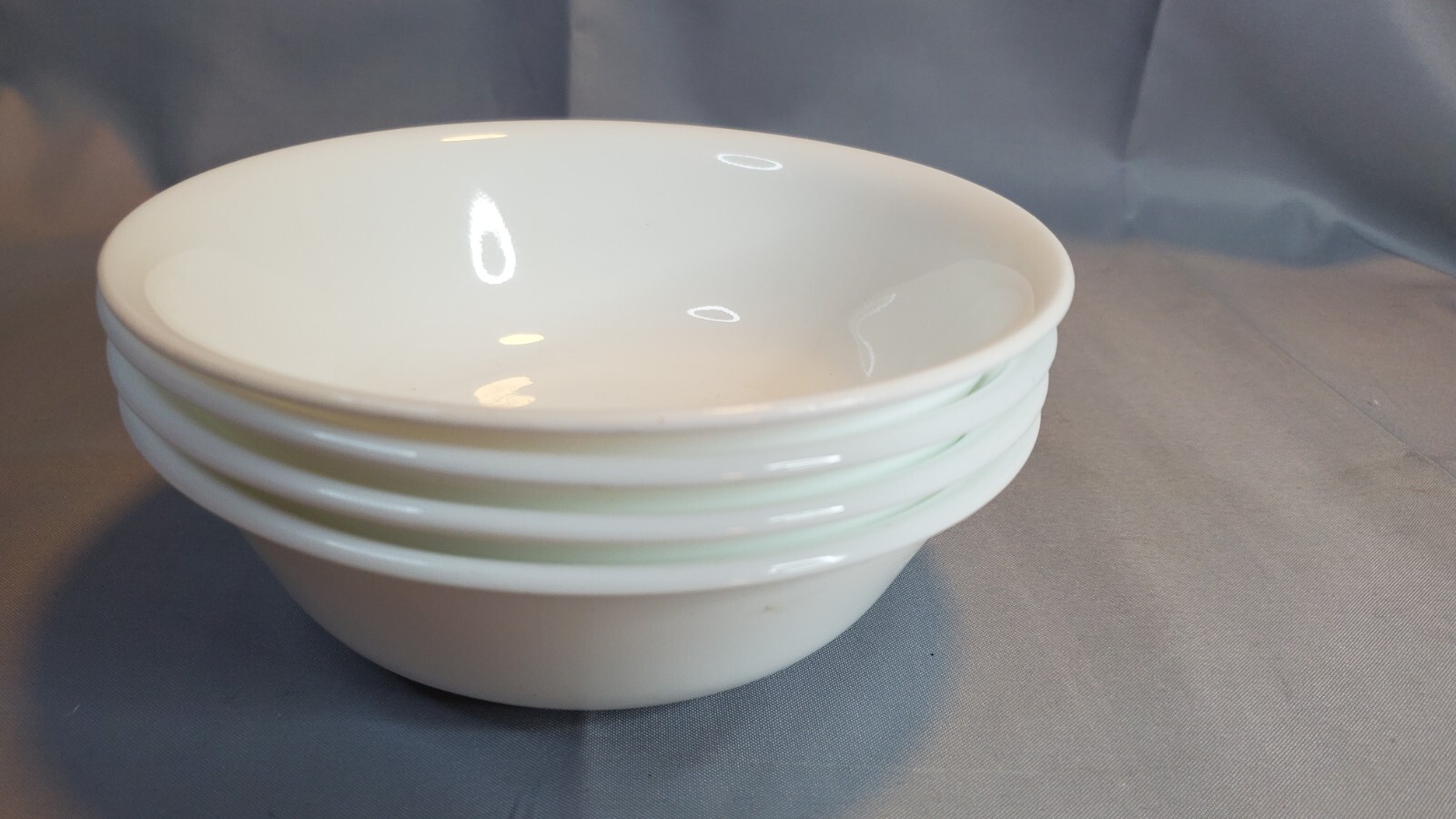 Corelle Winter Frost White Cereal or Soup Bowls 6.25 in. Set of 4 Vintage