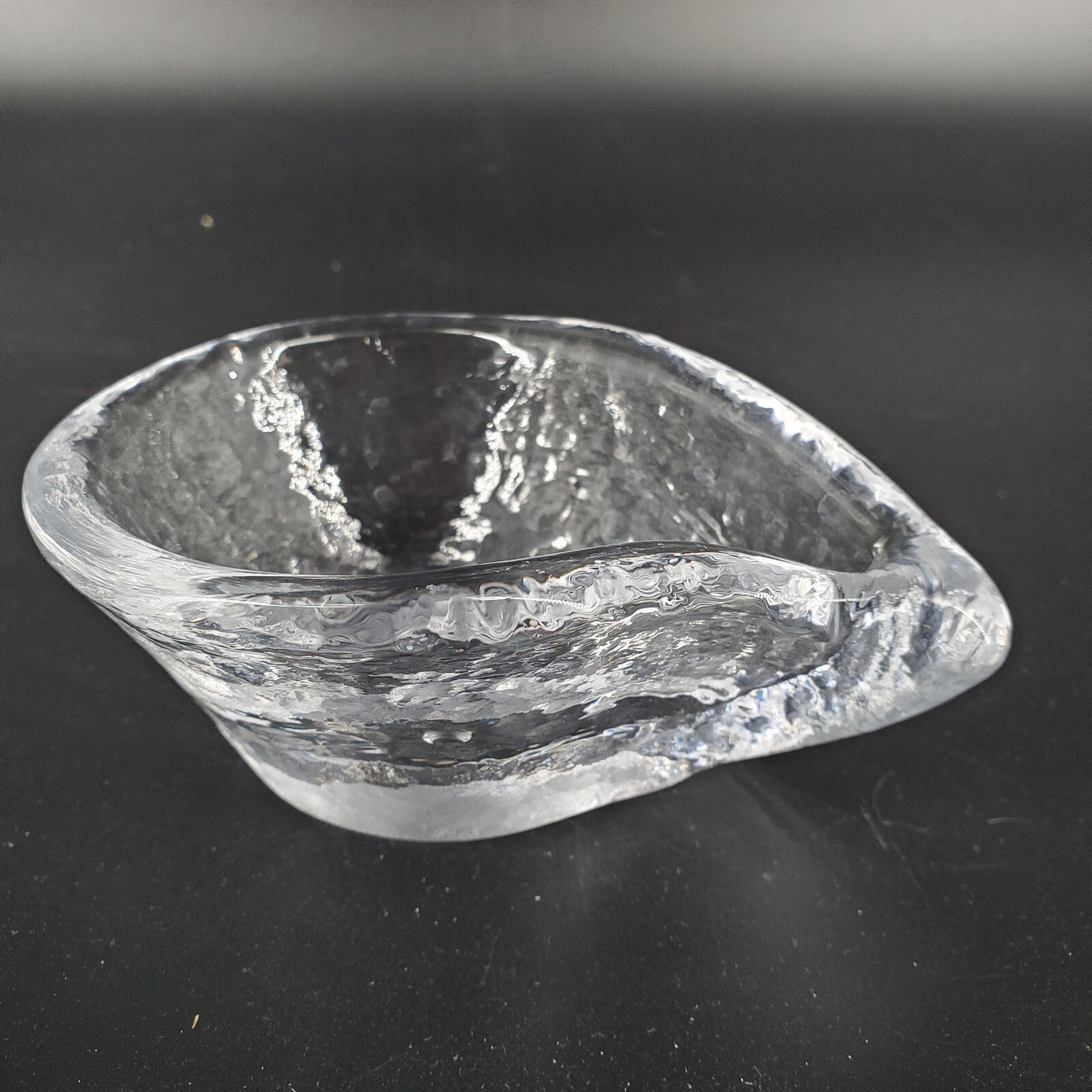 Simon Pearce Teardrop Paisley Glass Trinket Nut Candy Dish Asymmetrical Signed