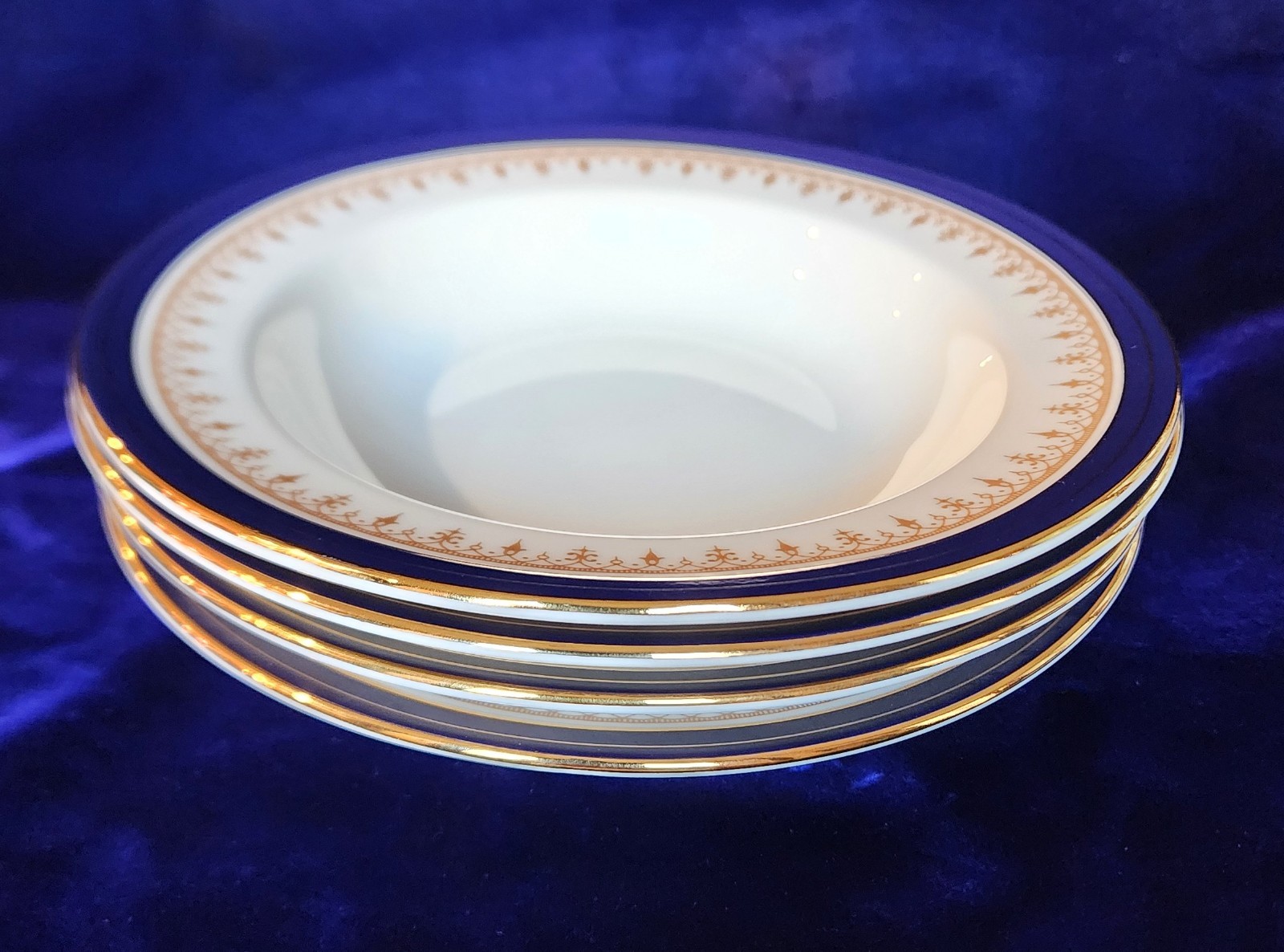 Aynsley Leighton Cobalt Blue And Gold Rim Soup Bowls Vintage 7.75″ Set of 4 Mint