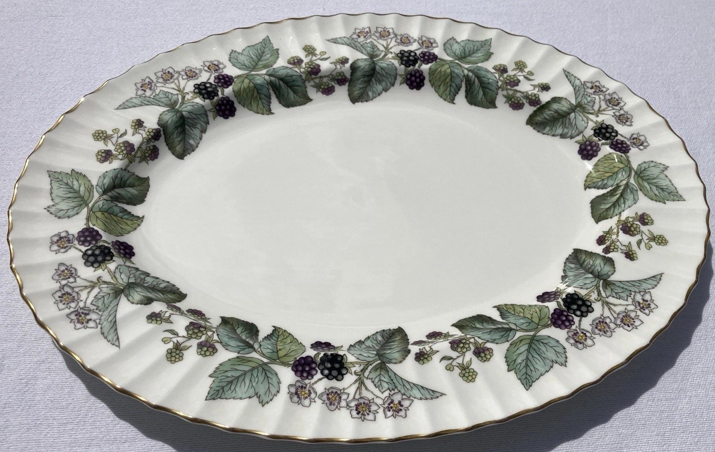 Royal Worcester Lavinia 15.5” Oval Platter Ivory England Blackberry