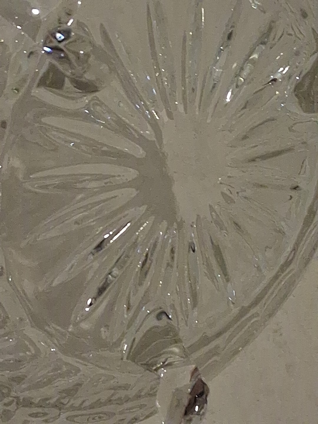 Stunning Vintage Lead Crystal Bowl Sawtooth Fruit Floral 5. 1 lbs – 8.5 inches