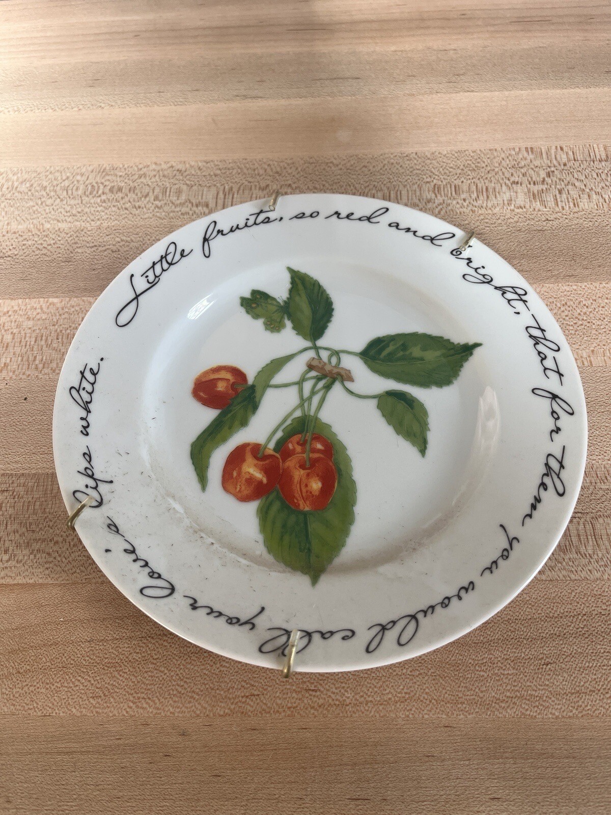 Williams-Sonoma Orchard Suite Cherries Japan 7 7/8″ Wall Hanging Plate.