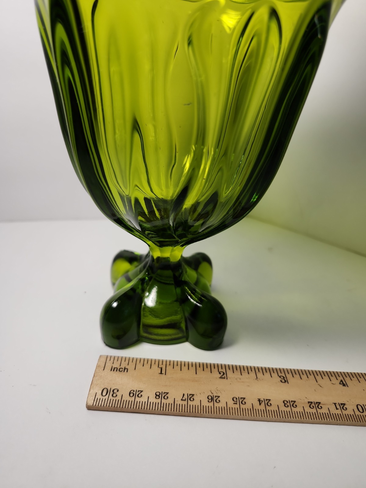 Vtg Dark Green Pedistal COVERED CANDY DISH~ COMPOTE ~VANITY JAR ART GLASS 4″x8″