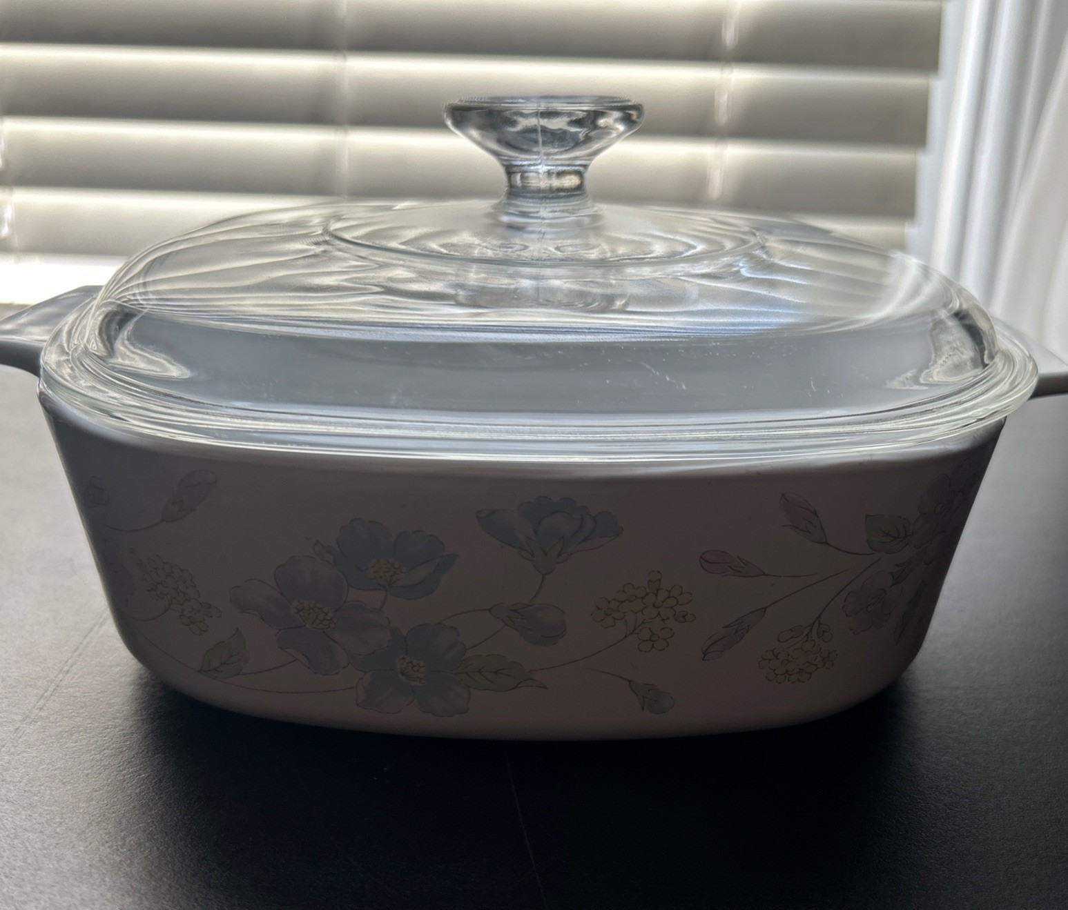 Corning Ware A-2-B Pastel Bouquet 2 Liter Casserole Dish w/Pyrex Glass Lid A-9-C