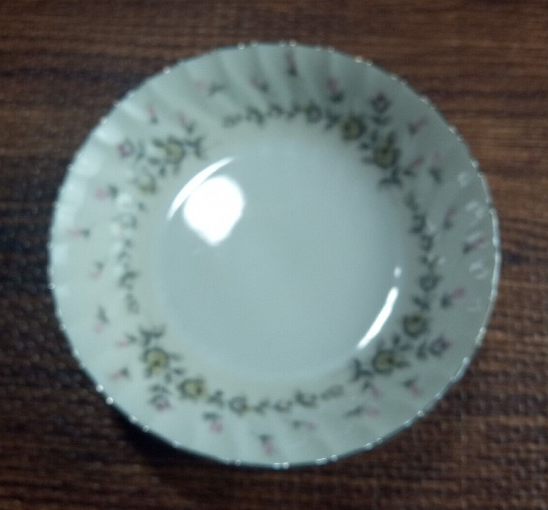 STYLE HOUSE FINE CHINA PICARDY (4) FRUIT DESSERT BOWLS JAPAN 5 1/2 Inches