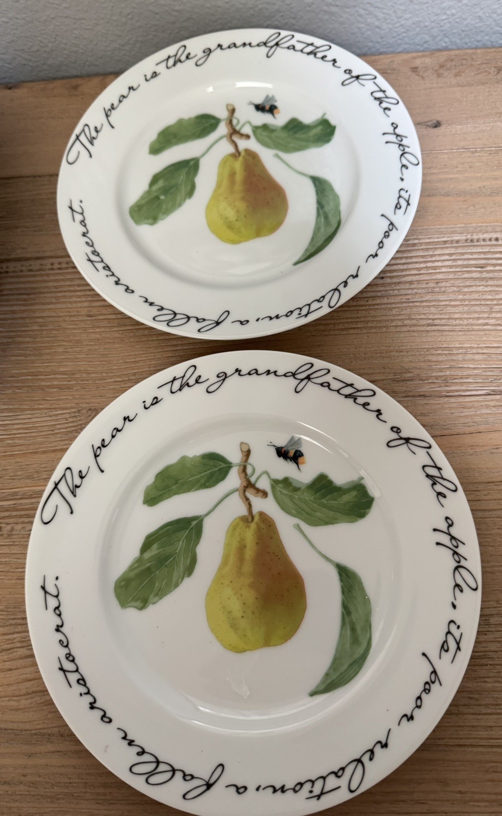 2 Williams Sonoma Orchard Suite Salad Plates Pear 7 3/4 inch Made In Japan