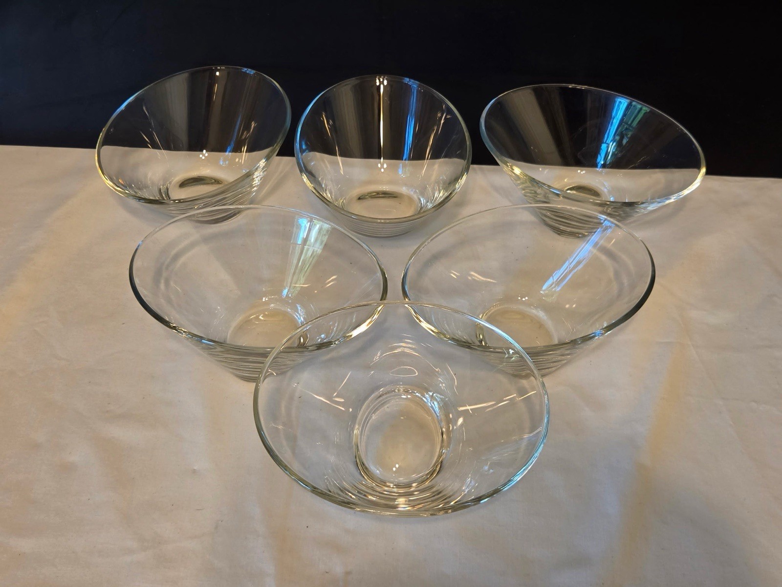 Set Of 6 Contemporary Oval Asymmetrical Clear Glass 6” Salad/Soup/Dessert Bowls