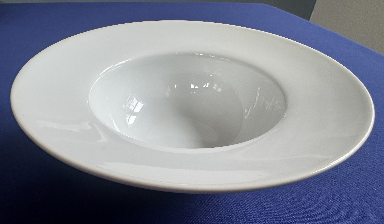 Pottery Barn Great White Rimmed Pasta Soup Bowl Replacement • 7 7/8″