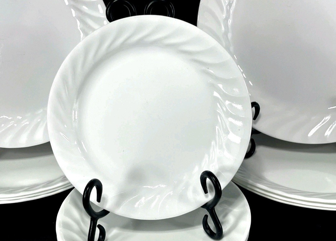 12 Pc Corelle Corning Enhancements: 4 Dinner 4 Luncheon (9″) 4 Salad Plates EUC