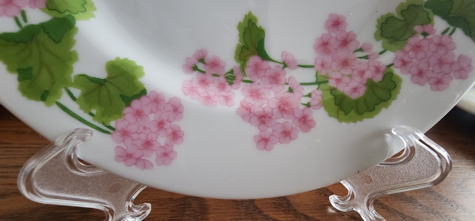 Because Salad Plate (s) 7 1/2″ Round Mikasa L9006 Japanese White Pink Green !