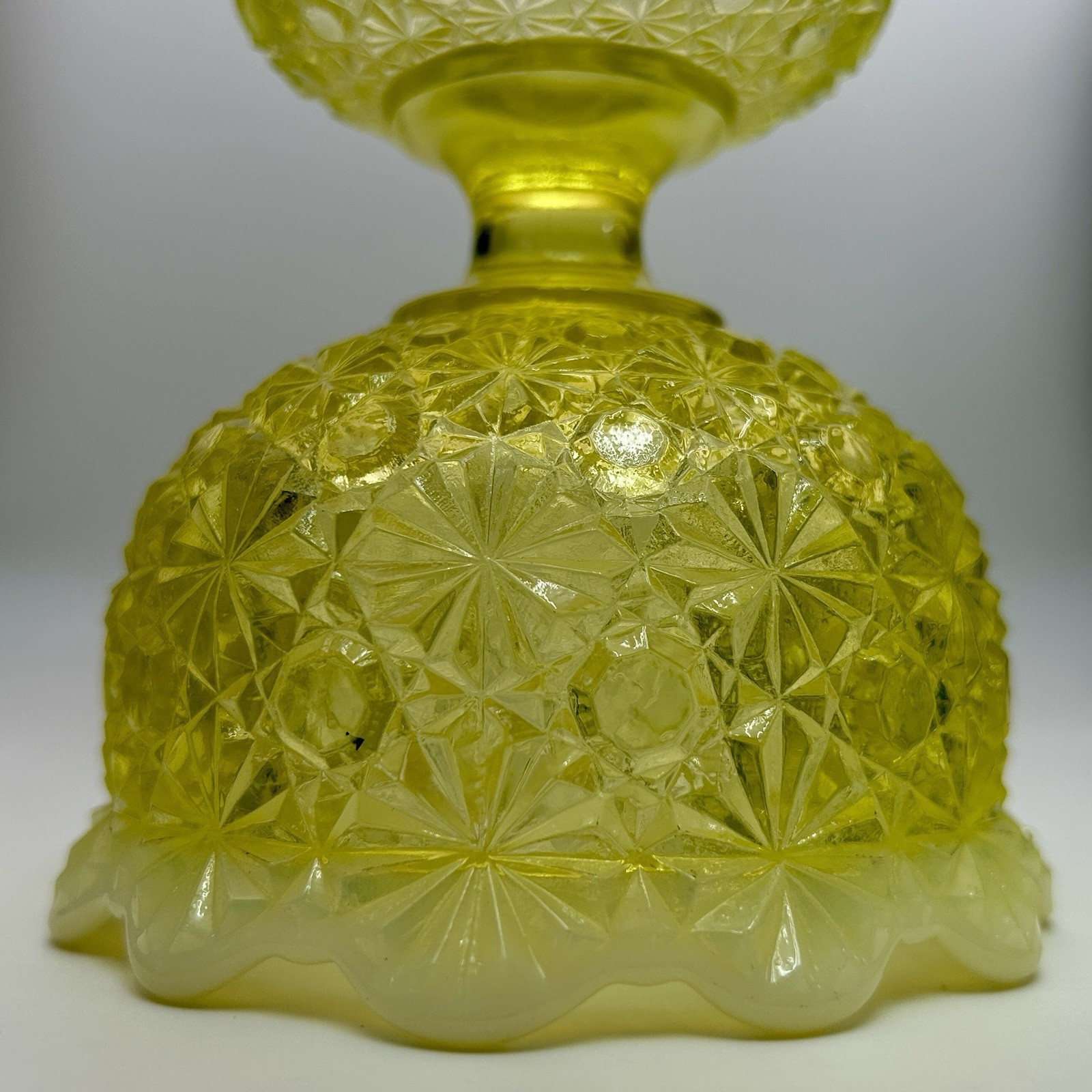 L.G. Wright Fenton Daisy Button Yellow Vaseline Uranium Opalescent Compote VTG