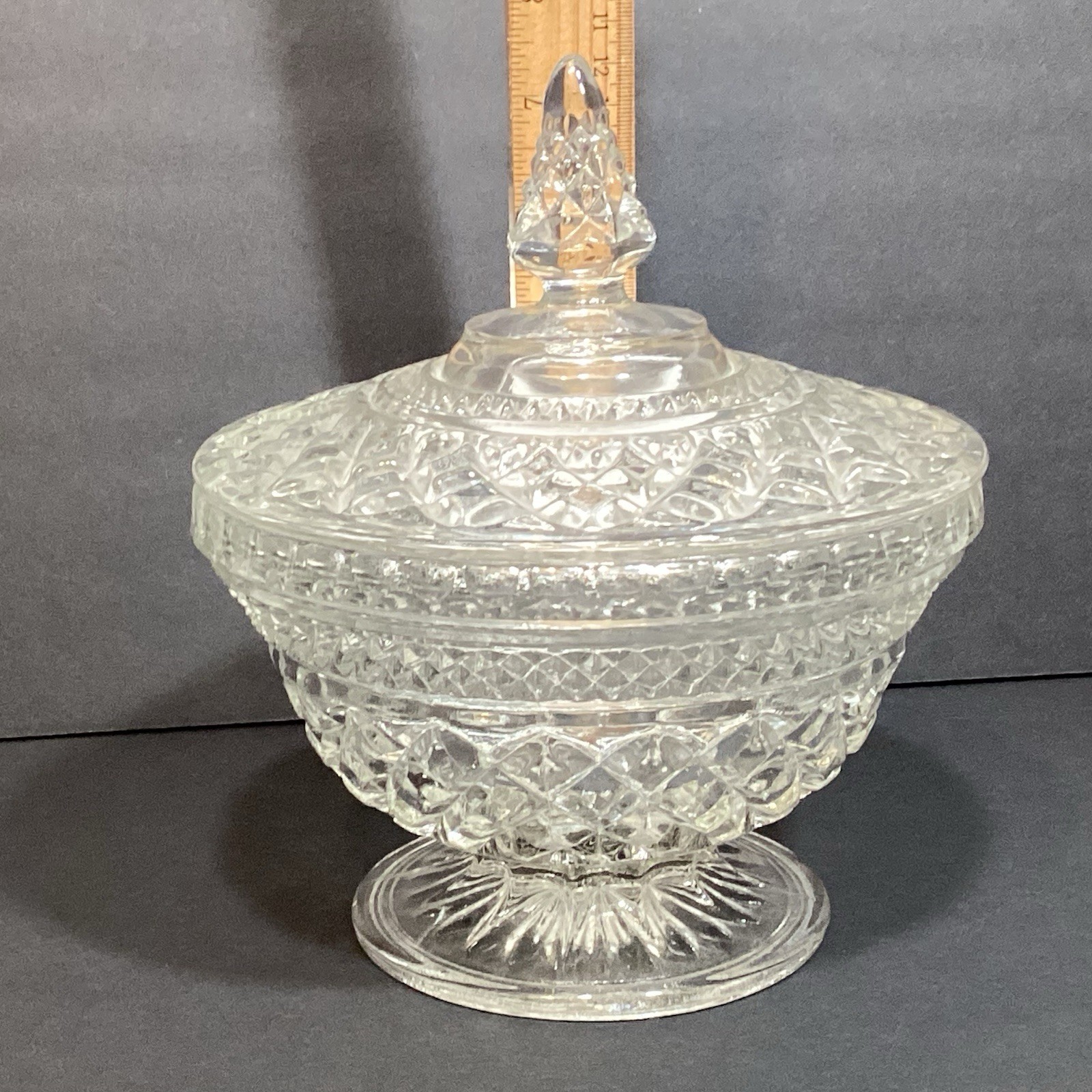 Anchor Hocking Wexford Diamond Point Clear Crystal Candy Dish Footed w/ Lid