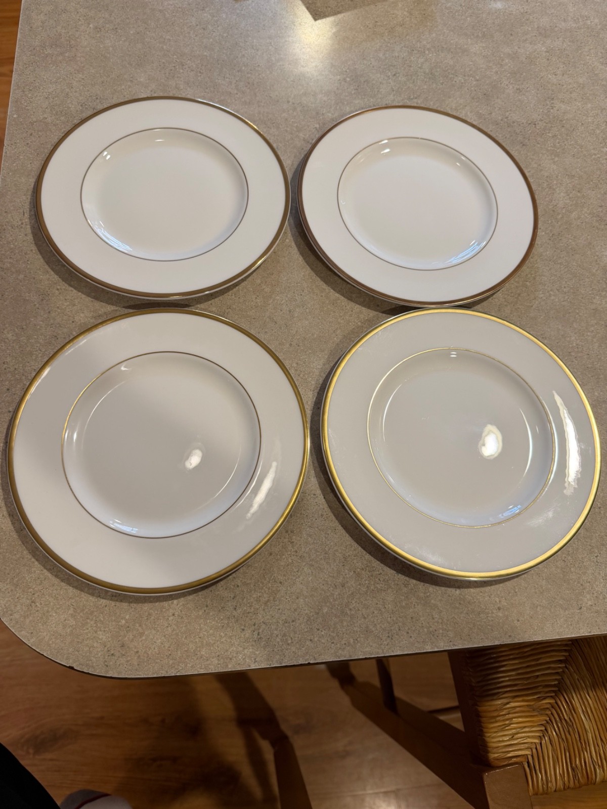 4 Royal Doulton China Alice Pattern H5122 Salad Plates white gold