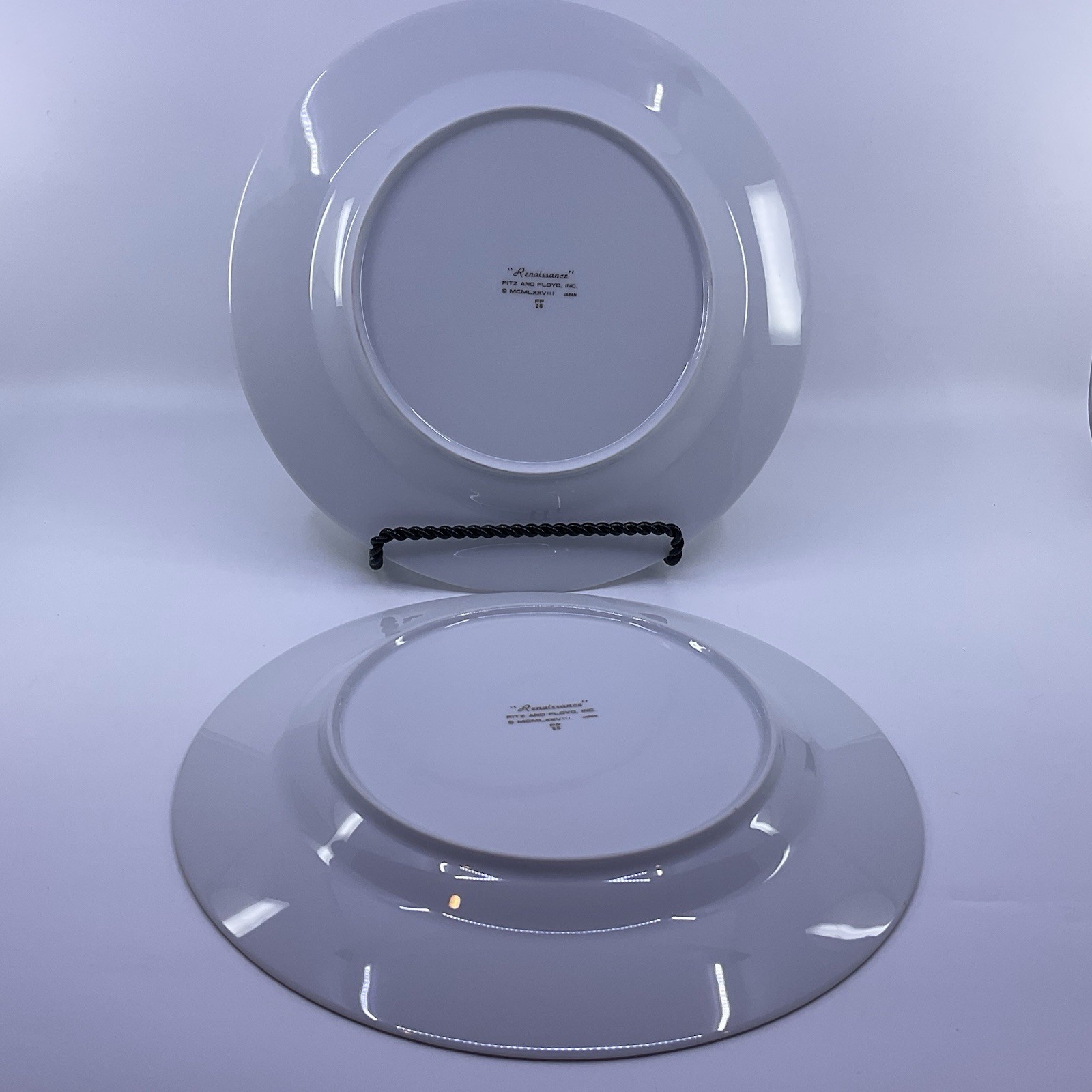 Fitz and Floyd Renaissance Dark Green Dinner Plates 10 1/4″ – Set Of 2