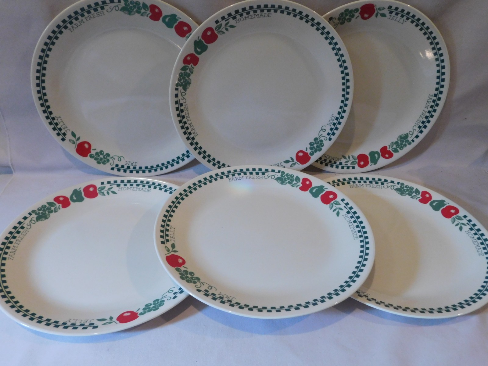 Set of 7 Corelle Corning Farm Fresh 10.25 Inch Dinner Plates Apples (multiple)