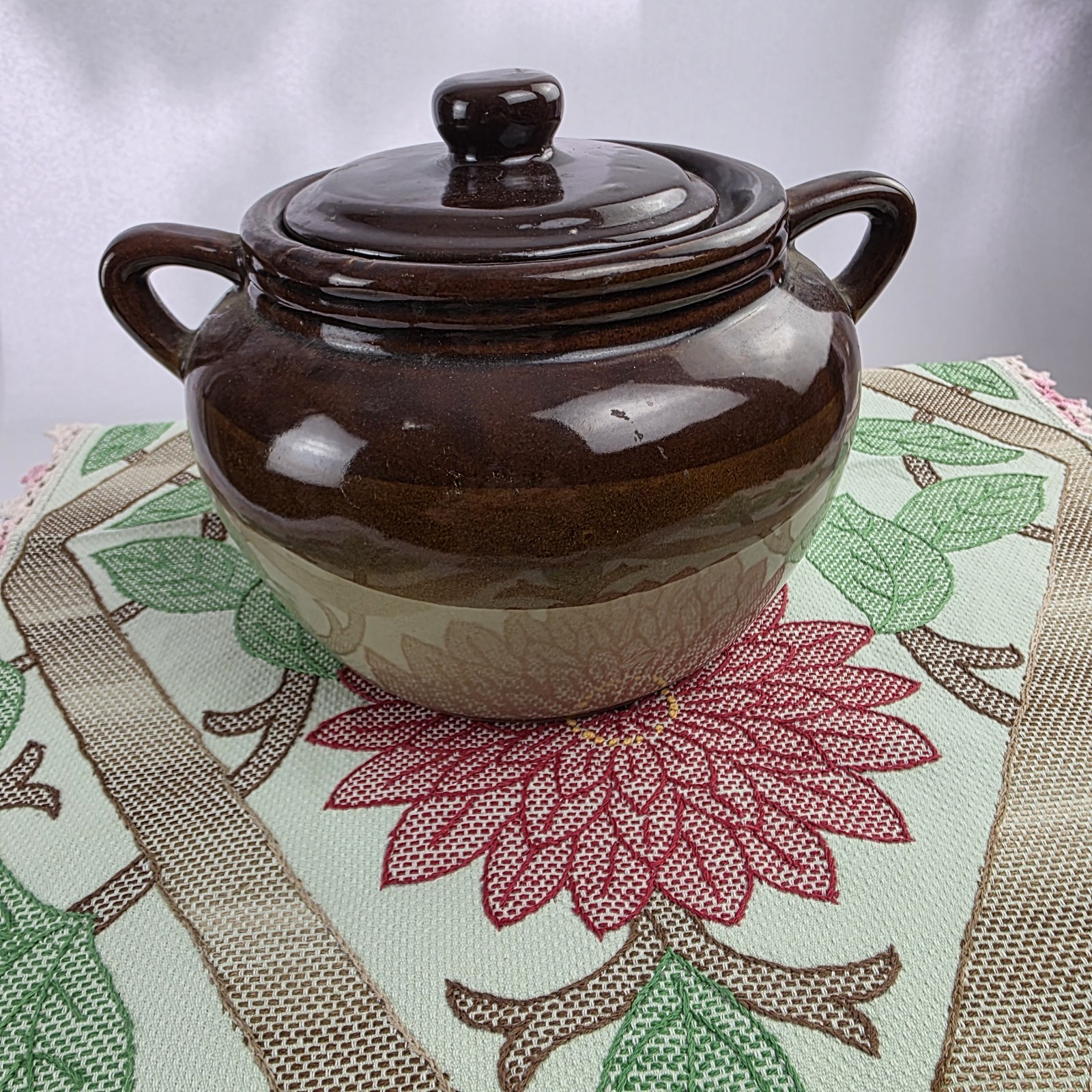 Stoneware Glazed Bean Pot With Beige Base & Dark Brown Top
