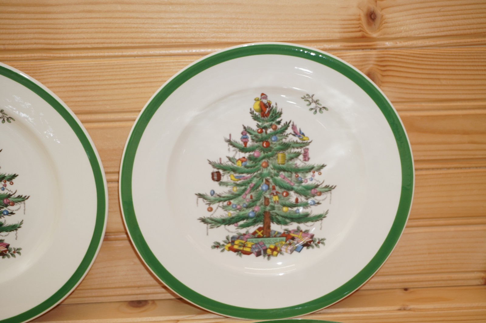 Spode Christmas Tree England Set of 4 Salad Plates, 7 3/4″ (#3-6-29-2026) (B1)
