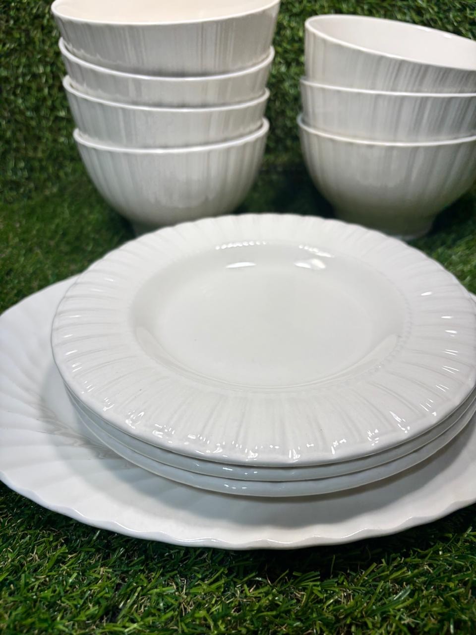 Mixed White Ironstone Dinnerware Lot 11 Pc Johnson Bros Platter Bowls Plates