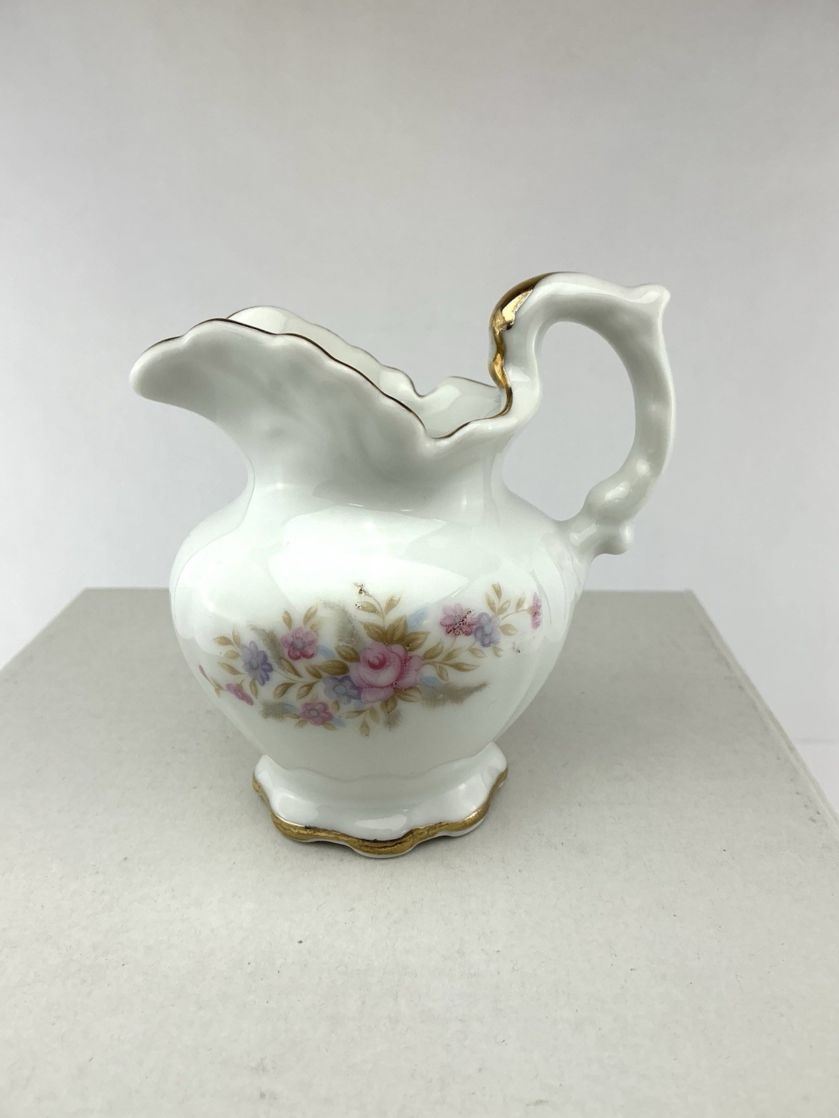 VINTAGE LEFTON CHINA MINI CREAMER AND SAUCER HAND PAINTED PINK FLORAL #6843
