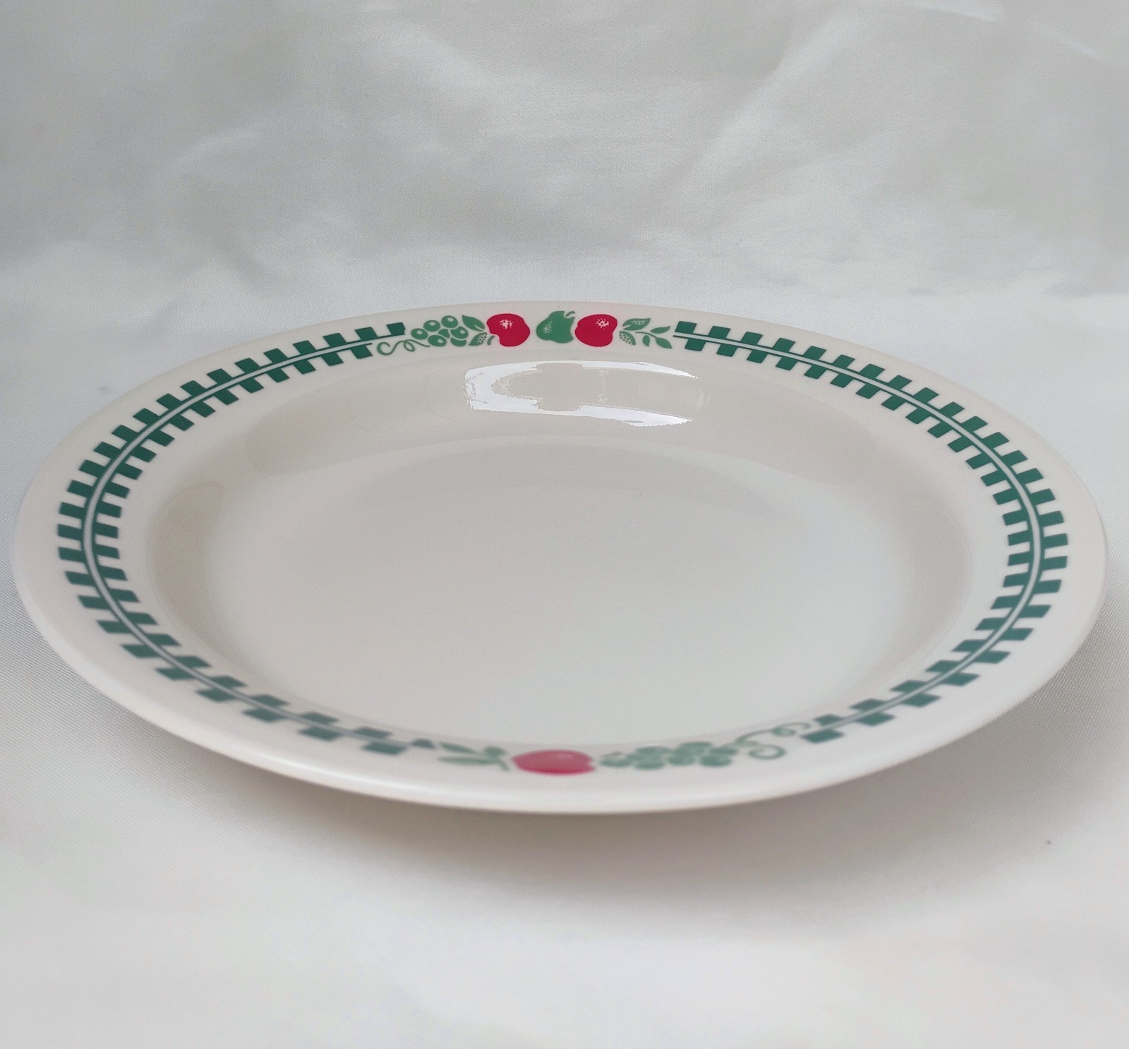 Corelle FARM FRESH Sandstone 15-oz Flat Rim Soup BOWL Green Gingham Jam Apples