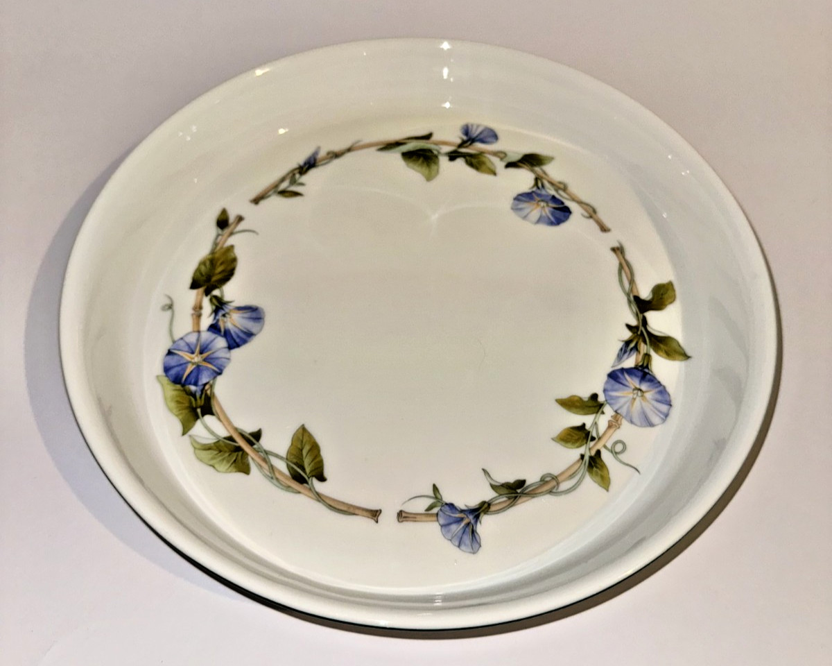 Wedgwood Blue Delphi Quiche / Pizza / Cake Serving Dish 11″ x 1.5″ England 1994