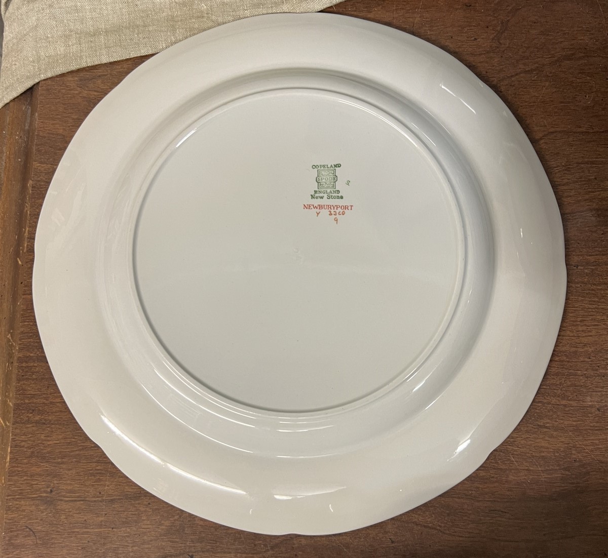 Vintage Copeland Spode Red Newburyport Dinner Plate 3360 10-1/4″