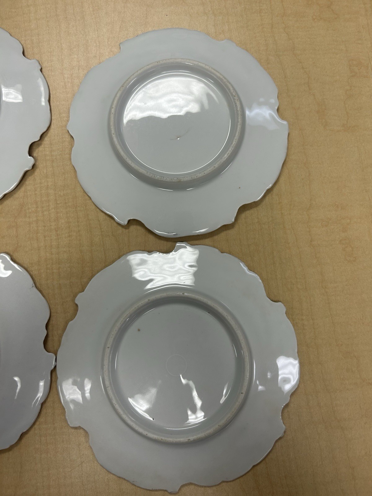 Victorian Themed Plates Set Of 6 With Guilded Scalloped Edges