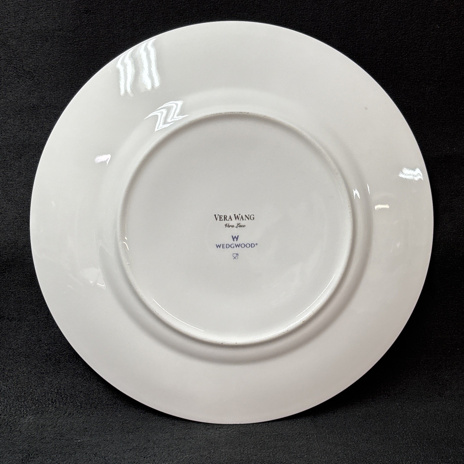 Wedgwood Vera Wang VERA LACE (Platinum) Salad Plate 8 1/8 Inches