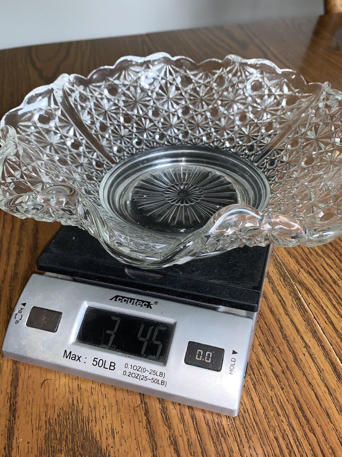 Vintage OVG Old Virginia Glass 10.5” Bowl Daisy & Button Fenton Art Glass Dish