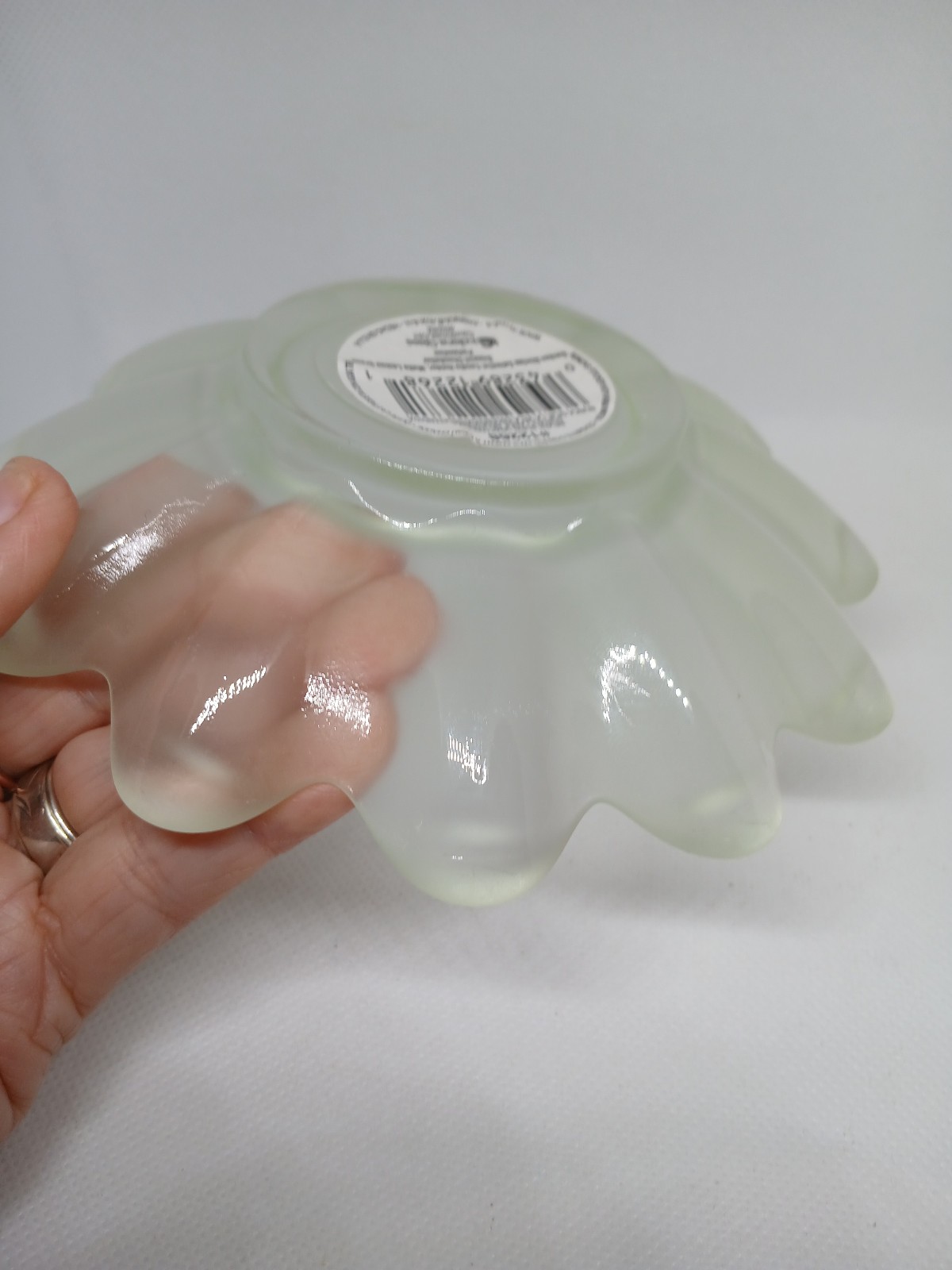 VTG Indiana Glass Satin Frosted Green Trinket Dish Scalloped 5 1/2 inches wide